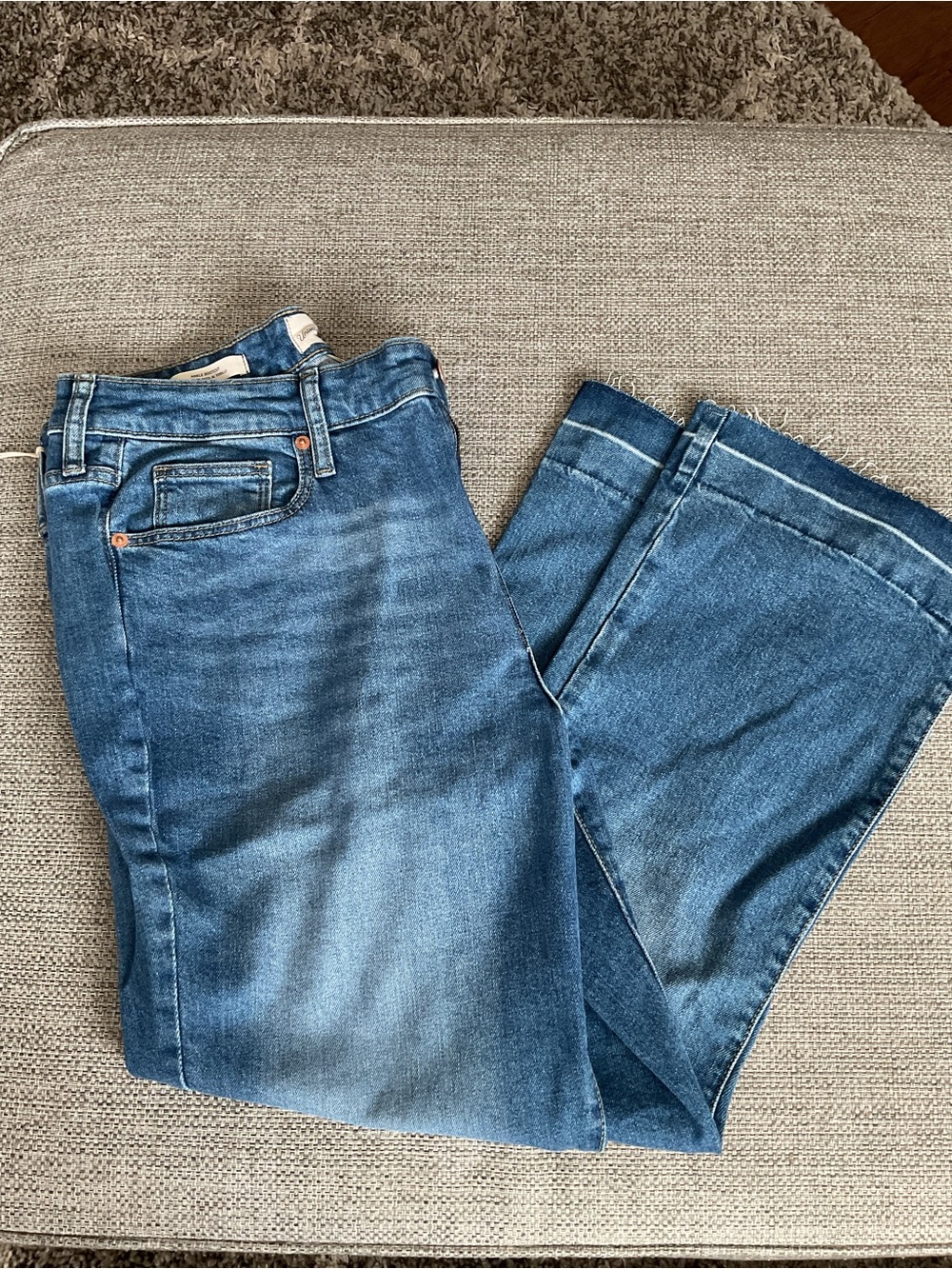 Universal Thread Women's Wide Leg Ankle Bootcut Medium Blue Denim Jeans
